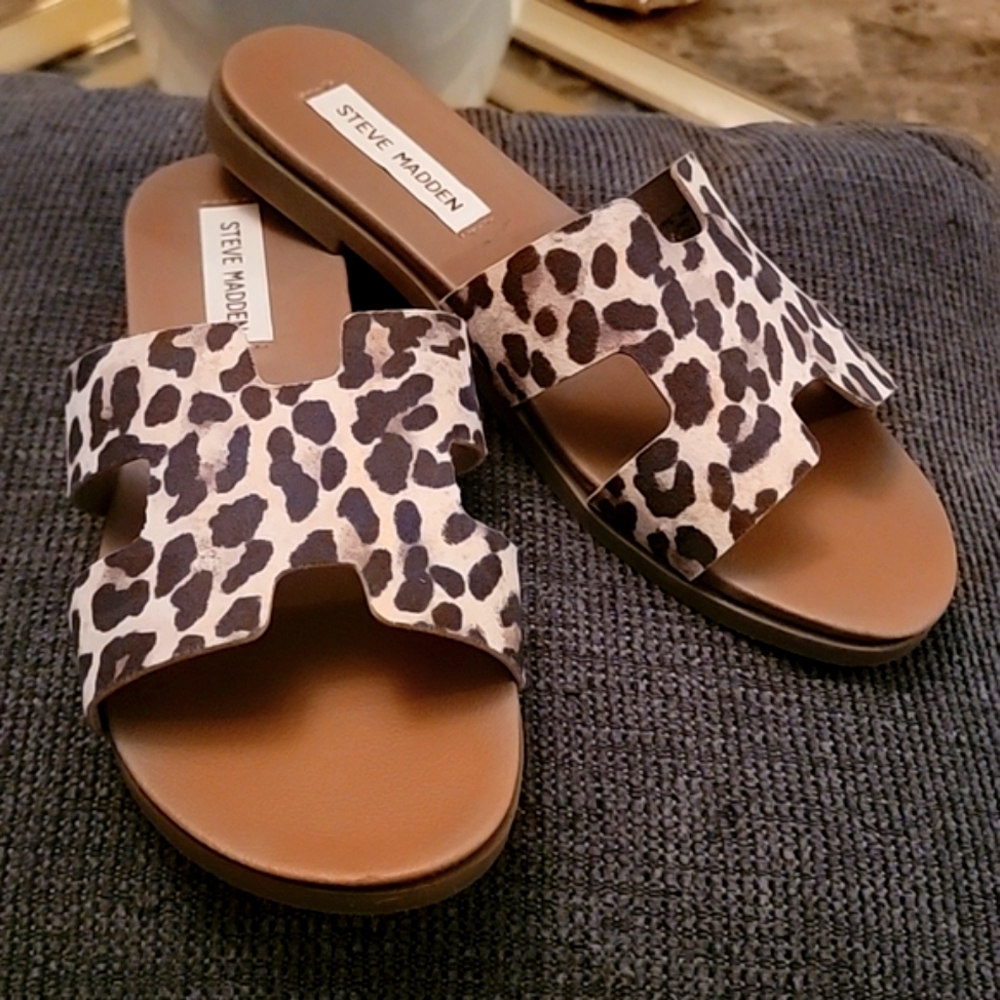 STEVE MADDEN Animal Print sandals